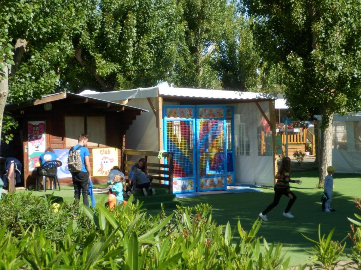 Camping Les Sables Du Midi Ξενοδοχείο Valras-Plage Εξωτερικό φωτογραφία
